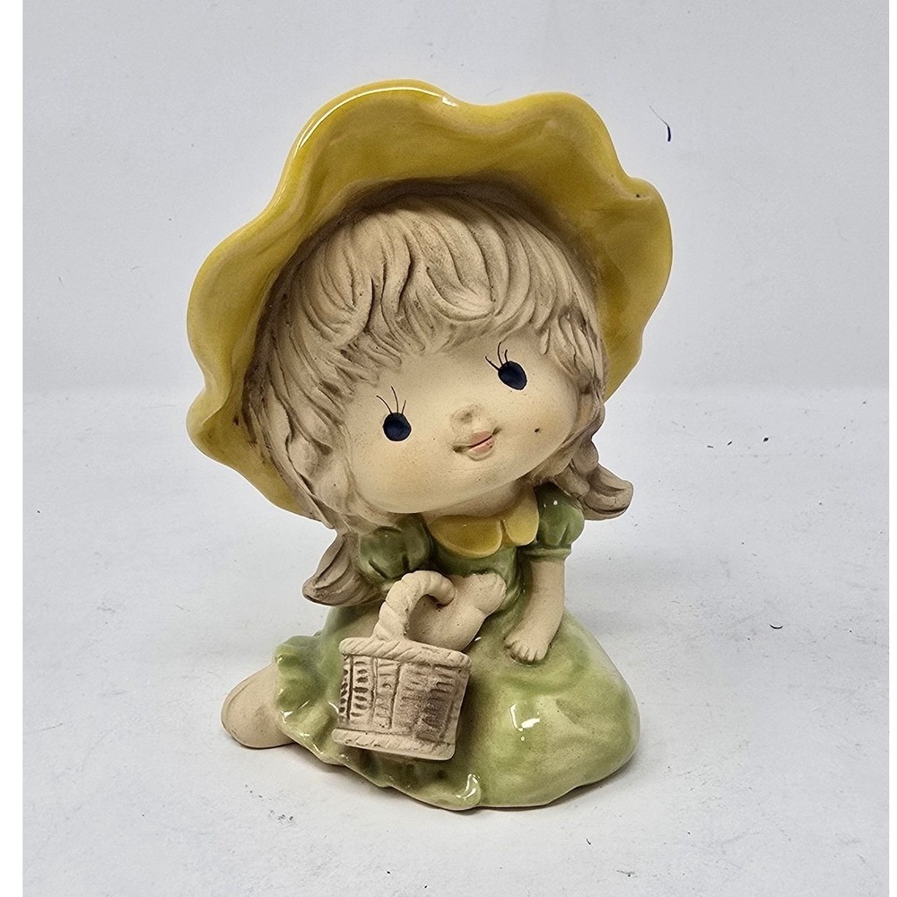 Vtg 1960s UCTCI Japan stoneware art pottery little girl figurine whimsical